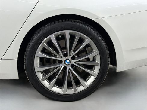 Certified 2023 BMW 540i w/ Executive Package RWD image 28