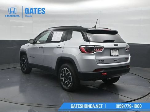 Used 2024 Jeep Compass Trailhawk AWD/4WD image 8