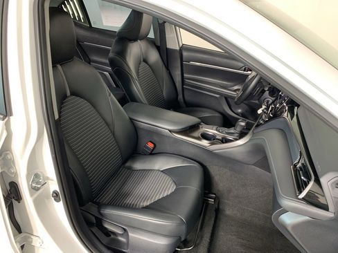 Used 2023 Toyota Camry SE image 36