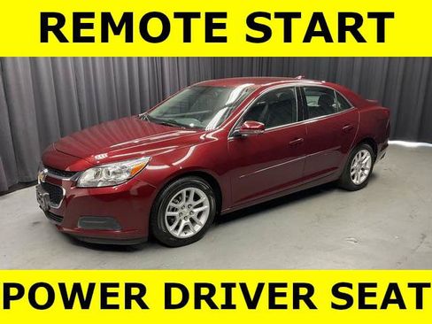 Used 2015 Chevrolet Malibu LT w/ Power Convenience Package FWD image 2