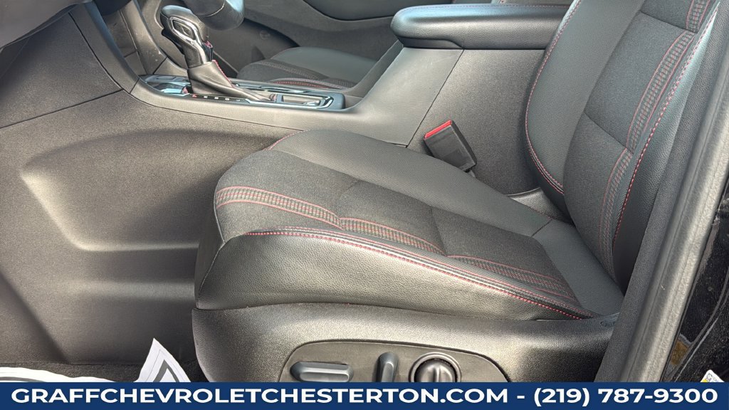 Used 2023 Chevrolet Equinox RS FWD image 25