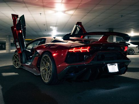 Used 2020 Lamborghini Aventador SVJ image 4