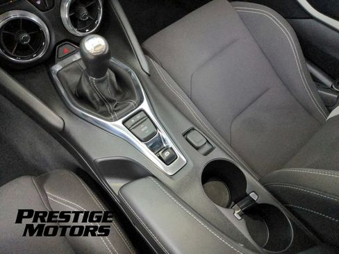 Used 2016 Chevrolet Camaro LT RWD image 29