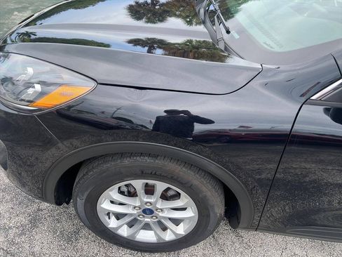 Used 2021 Ford Escape SE w/ Convenience Package FWD image 16
