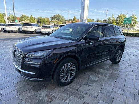 Used 2023 Lincoln Corsair FWD image 6