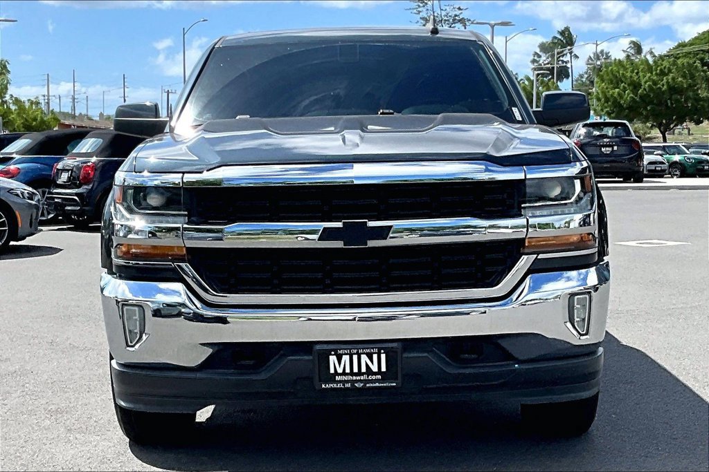 Used 2018 Chevrolet Silverado 1500 LT w/ LT Eassist Package AWD/4WD image 3