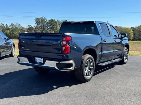 Used 2022 Chevrolet Silverado 1500 LT image 3