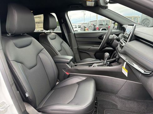 New 2026 Jeep Compass Latitude AWD/4WD image 24