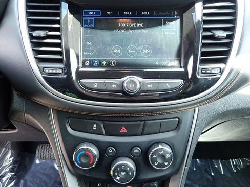 Used 2019 Chevrolet Trax LT w/ LPO, Protection Package AWD/4WD image 25