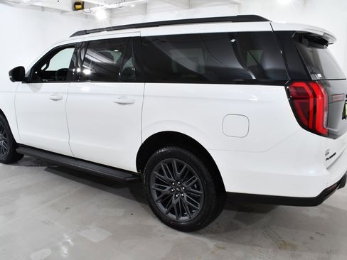 New 2026 Ford Expedition Max Platinum w/ Stealth Appearance Package image 15