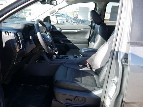 New 2025 Ford Ranger Lariat w/ FX4 Off-Road Package image 2