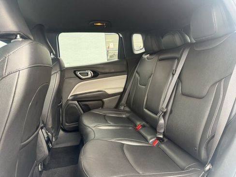 Used 2025 Jeep Compass Limited AWD/4WD image 40