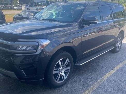Used 2022 Ford Expedition Max XLT image 1