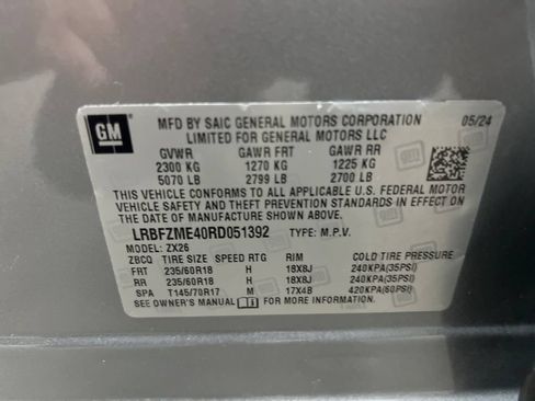Used 2024 Buick Envision Preferred AWD/4WD image 33