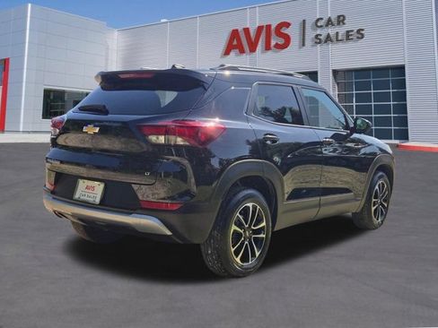 Used 2025 Chevrolet TrailBlazer LT AWD/4WD image 6