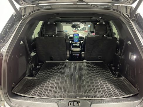Used 2021 Ford Explorer ST w/ Equipment Group 401A AWD/4WD image 18