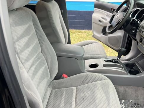 Used 2011 Toyota Tacoma 4x4 Double Cab w/ SR5 Pkg #2 image 20