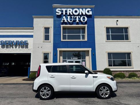 Used 2015 Kia Soul + FWD image 16