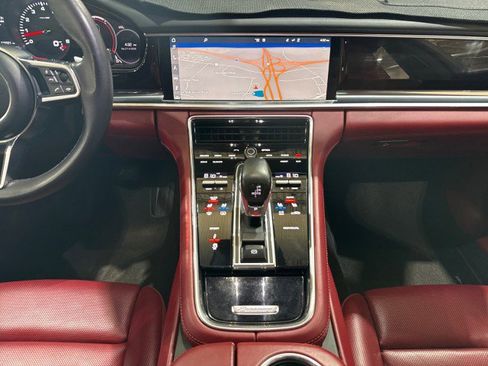 Used 2017 Porsche Panamera image 71