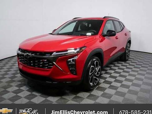 New 2026 Chevrolet Trax RS w/ Sunroof Package image 23