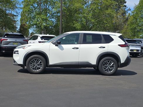Used 2023 Nissan Rogue S FWD image 6