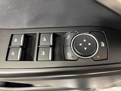 Used 2021 Ford Explorer 2WD image 18