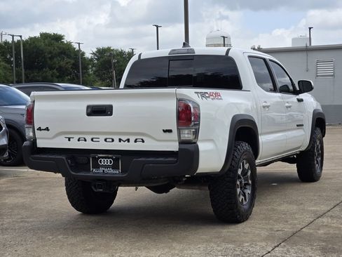 Used 2021 Toyota Tacoma TRD Off-Road AWD/4WD image 8