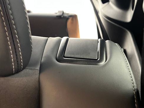 Used 2024 Mitsubishi Outlander SE AWD/4WD image 19