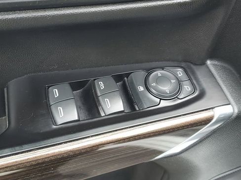 Certified 2019 Chevrolet Silverado 1500 LT w/ All-Star Edition image 16