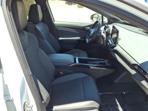 Used 2023 Volkswagen ID.4 S RWD image 11