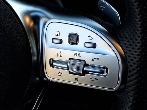 Certified 2022 Mercedes-Benz GLC 300 image 10