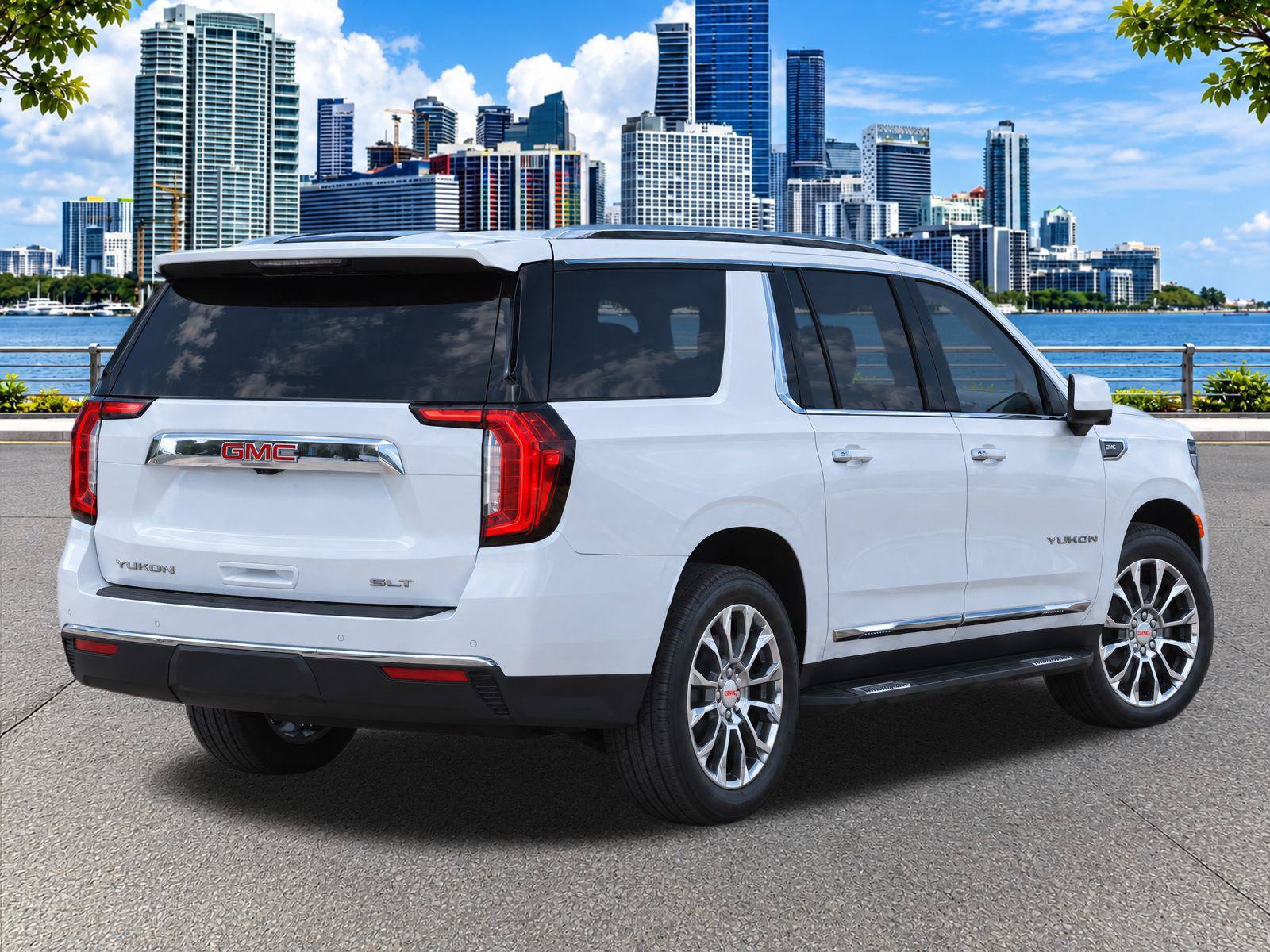 Used 2023 GMC Yukon XL SLT AWD/4WD image 8