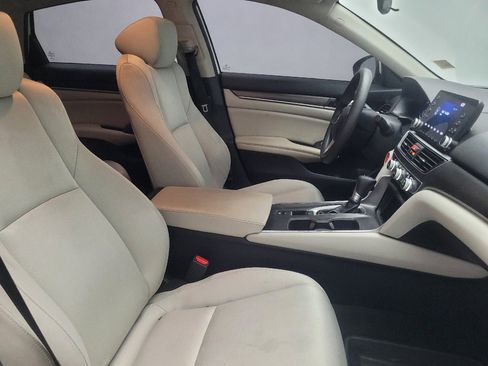 Used 2019 Honda Accord LX image 21