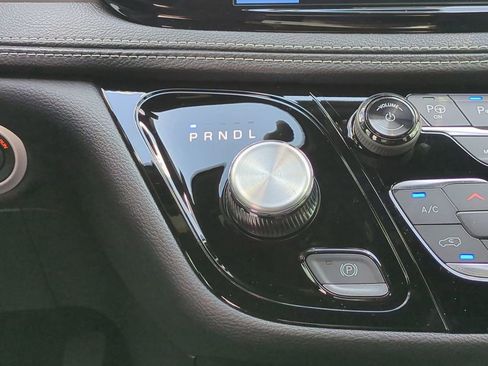 New 2025 Chrysler Pacifica Select image 20