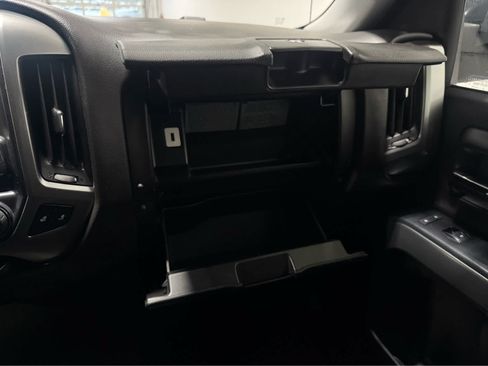 Used 2018 Chevrolet Silverado 1500 LT w/ True North Edition AWD/4WD image 19
