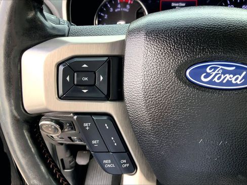 Certified 2020 Ford F450 Platinum w/ FX4 Off-Road Package AWD/4WD image 21