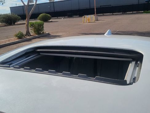 Used 2018 Honda Accord EX-L image 36