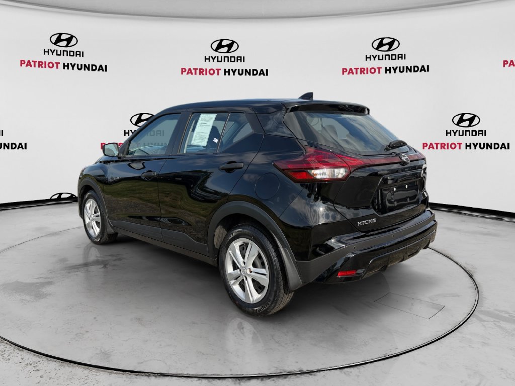 Used 2024 Nissan Kicks S FWD image 5