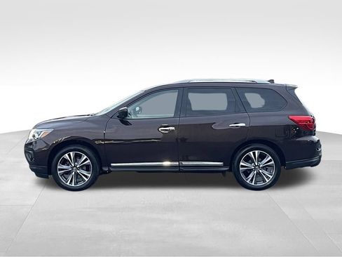 Used 2019 Nissan Pathfinder Platinum image 4