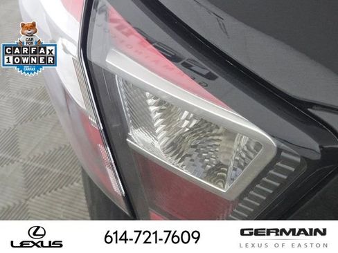 Used 2017 Ford Escape Titanium image 16