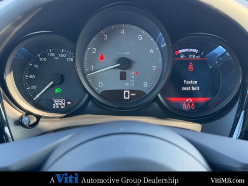 Used 2024 Porsche Macan S image 32