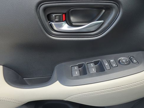 New 2026 Honda HR-V LX image 10