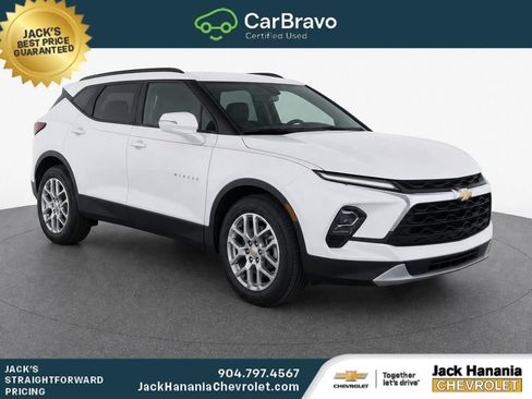 Used 2023 Chevrolet Blazer LT FWD image 2