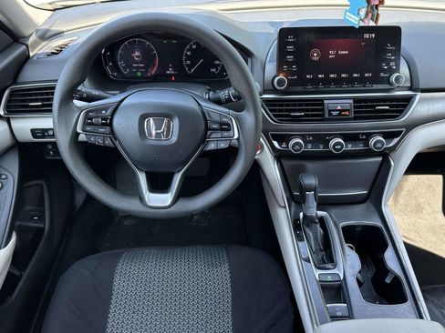 Used 2019 Honda Accord LX image 9