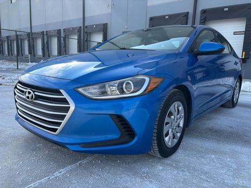 Used 2017 Hyundai Elantra SE FWD image 1