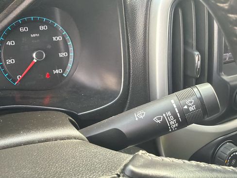 Used 2017 Chevrolet Colorado LT image 28