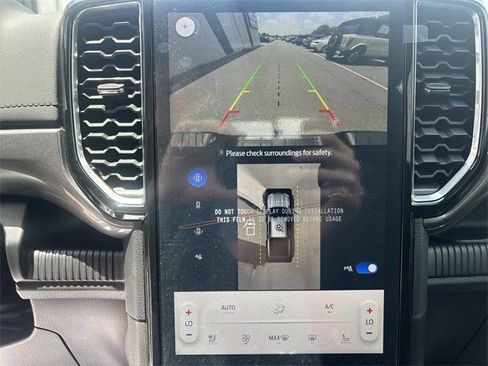 Used 2025 Ford Ranger Lariat w/ FX4 Off-Road Package image 24