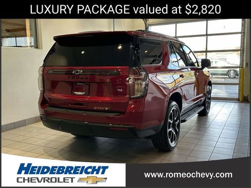 Used 2021 Chevrolet Tahoe RST w/ Luxury Package image 3