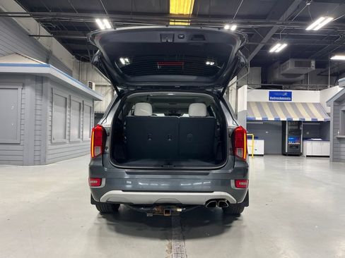 Used 2022 Hyundai Palisade Limited w/ Cargo Package AWD/4WD image 9