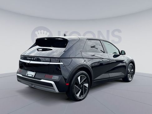 Certified 2025 Hyundai Ioniq 5 SE RWD image 7